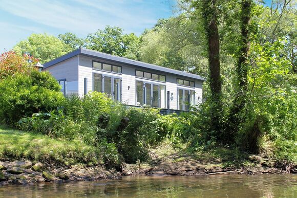 Riverside Retreat - Notter Bridge Holiday Park, Notter Bridge, Saltash