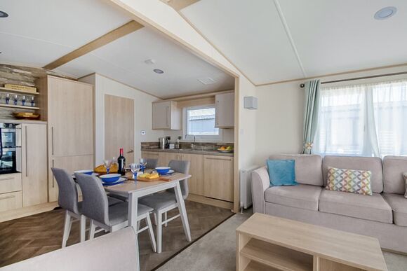 Platinum Caravan 2 Sleeps 4 Pet Friendly - New Beach, Dymchurch