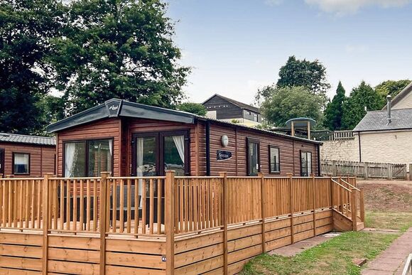 Comfort Plus Caravan Hot Tub 2 - Devon Hills Holiday Park, Paignton