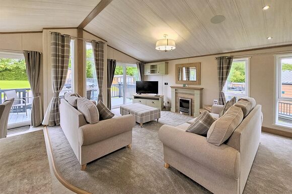 Deluxe Plus Lodge Platinum VIP - Wayfind Pennant Park, Holywell