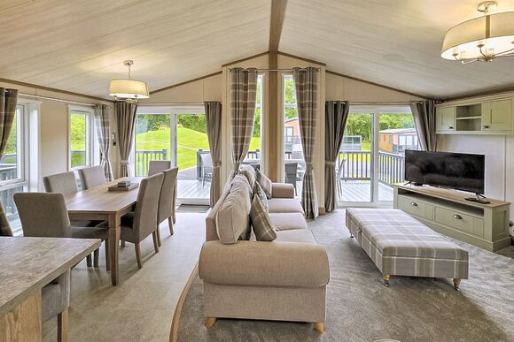 Deluxe Plus Lodge Platinum VIP - Wayfind Pennant Park, Holywell