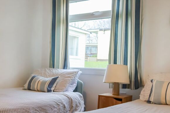 6 The Manor Cabin - Penstowe Park Holiday Lodges, Kilkhampton, Bude