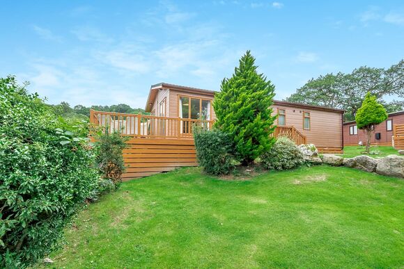 Foxglove 6 Platinum Pet, Saltbox Barn Lodges - Pen-y-Garth Lodges, Bala, Gwynedd