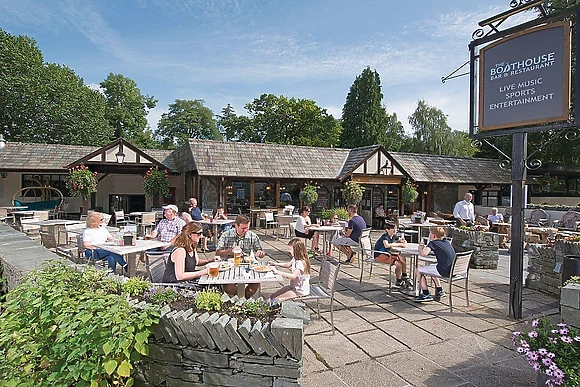 The Boathouse Bar and Restaurant