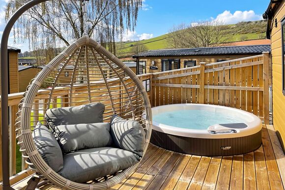 Signature 4 VIP Plus Hot Tub  - Primley Meadow, Paignton