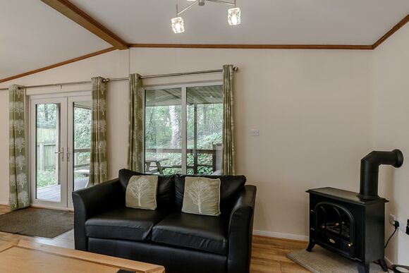 Fox Lodge 4 (Pet) - Quarry Walk Lodges, Freehay, Cheadle