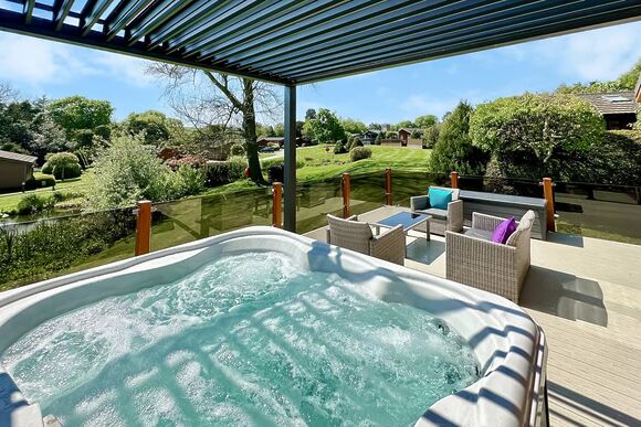 Spa Tranquility - Raywell Hall Country Lodges, Raywell, Beverley