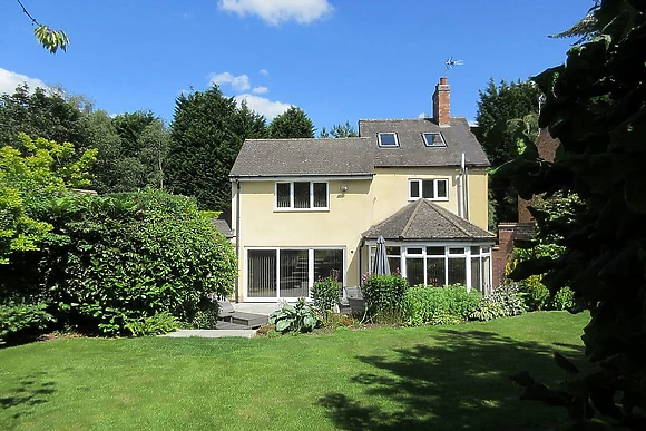 Silver Trees Cottage 