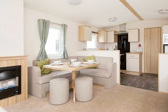 6 Berth Comfort Caravan (Pet) - Tattershall Lakes Country Park, Tattershall