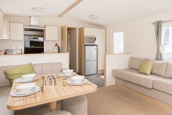 6 Berth Comfort Caravan (Pet) - Tattershall Lakes Country Park, Tattershall