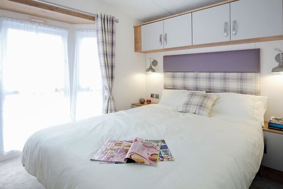 2 Bedroom Platinum Plus Caravan Exclusive - Trelawne Manor, Looe