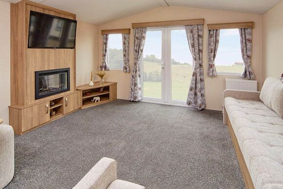 2 Bed Gold Plus Caravan Pet - Trelawne Manor, Looe