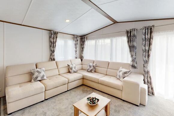 2 Bedroom Platinum Plus Caravan Pet - Trelawne Manor, Looe