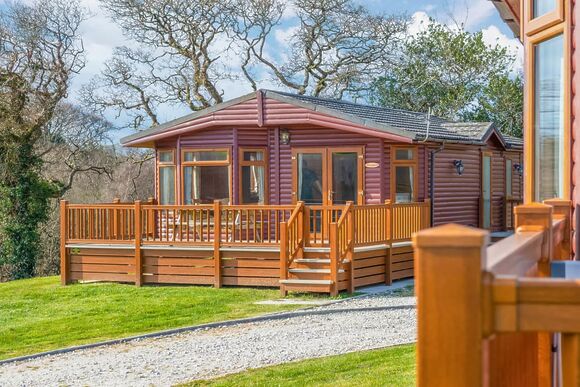 Willow Lodge 3 - Meadow Lakes Holiday Park, Nr St Austell