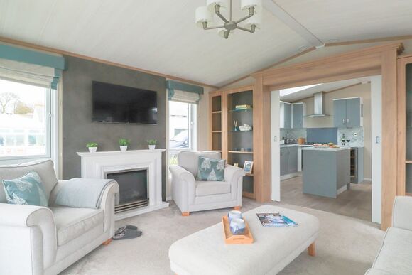 Signature 3 Bedroom With Hot Tub Dog Friendly  - Tregoad Holiday Park, Looe