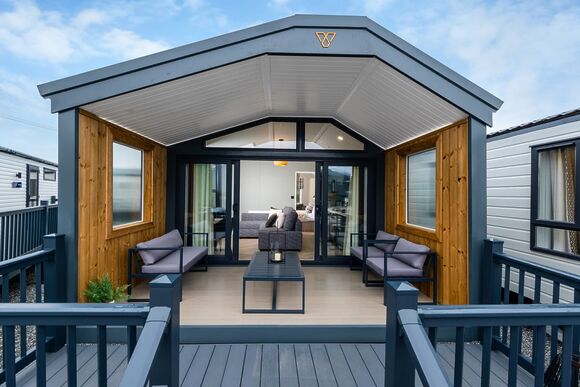 The Nest Hot Tub - Trelay Hideaway Holiday Park, Pelynt, near Looe and Polperro