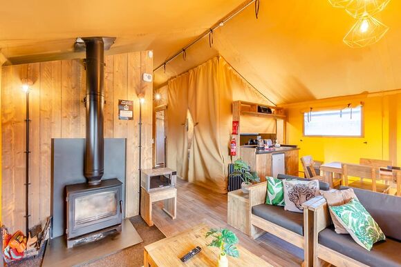 Family Safari Tent 6 (Pet) - Ullswater Heights, Greystoke, Nr Penrith