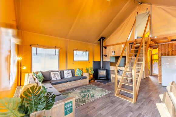 Family Safari Tent 8 (Pet) - Ullswater Heights, Greystoke, Nr Penrith