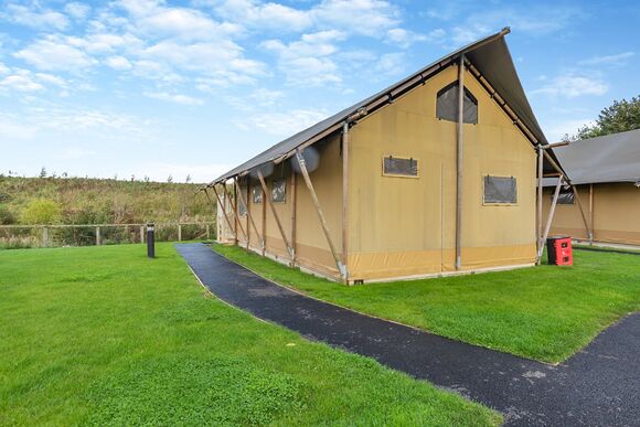 Family Safari Tent 8 (Pet) - Ullswater Heights, Greystoke, Nr Penrith