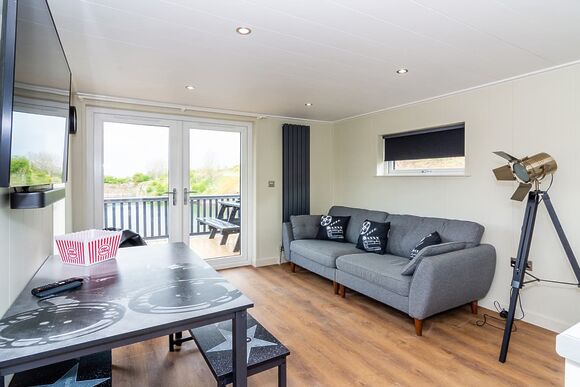 Movie Pod (Pet) - Ullswater Heights, Greystoke, Nr Penrith