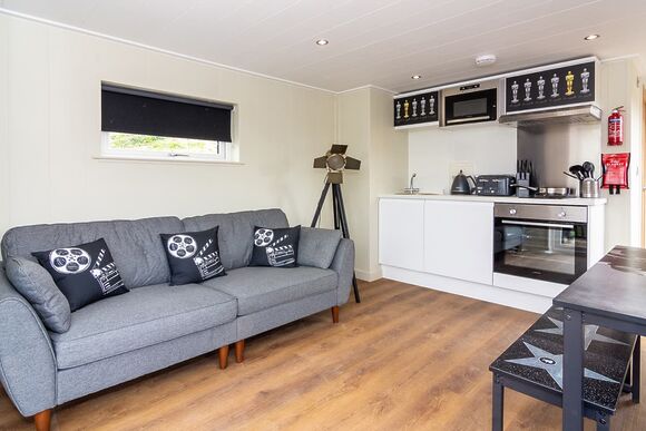 Movie Pod (Pet) - Ullswater Heights, Greystoke, Nr Penrith