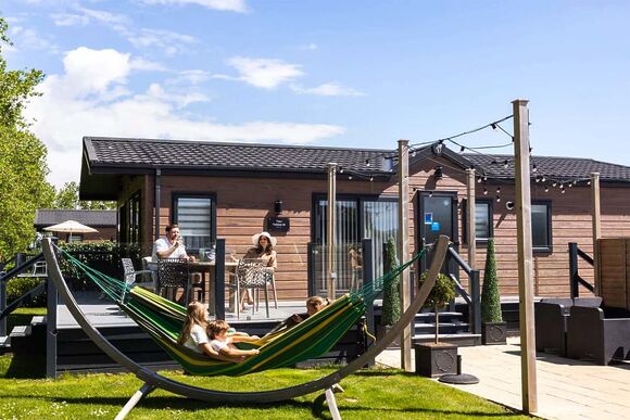 Luxury Lodge 2 - Seal Bay, Selsey, Chichester