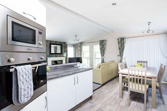 Luxury Lodge 2 - Seal Bay, Selsey, Chichester