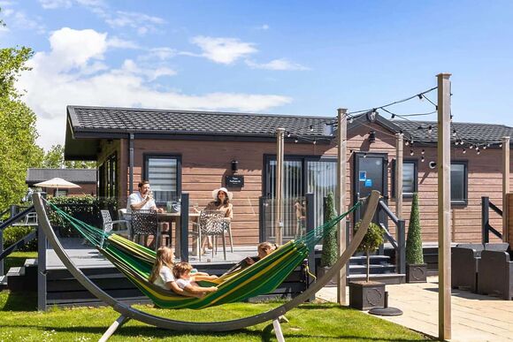 Luxury Lodge 3 - Seal Bay, Selsey, Chichester