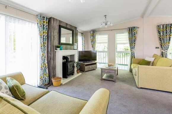 Luxury Lodge 3 - Seal Bay, Selsey, Chichester