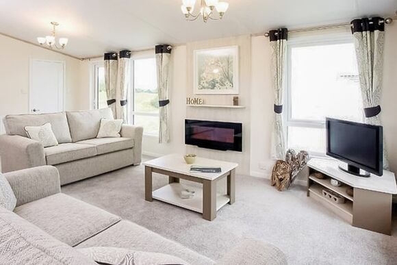 8 Berth Luxury Lodge Pet Free - Whitecliff Bay Holiday Park, Bembridge