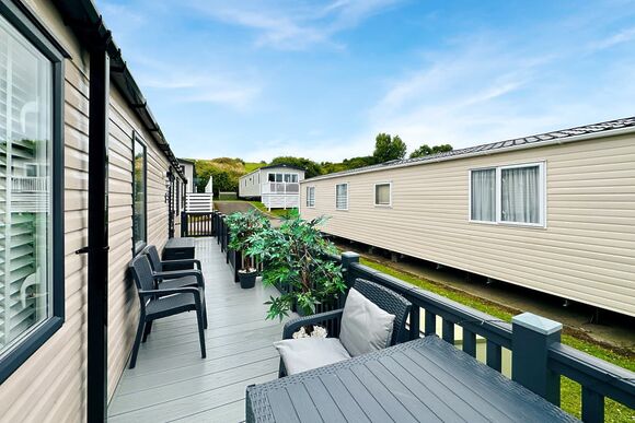 Deluxe 2 Sleeps 4 (Dog Friendly) - Bowleaze Cove Holiday Park & Spa, Weymouth