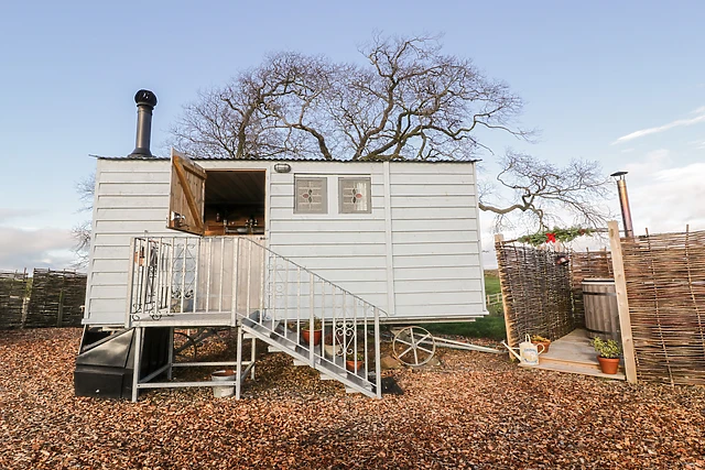 Ketburn Shepherds Hut at Balnab Farm