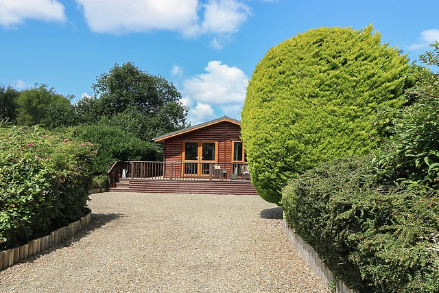 1 Hornbeam Lodge