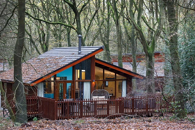 Delamere Forest Golden Oak Hideaway