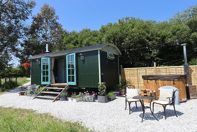 Two Moors Shepherds Hut